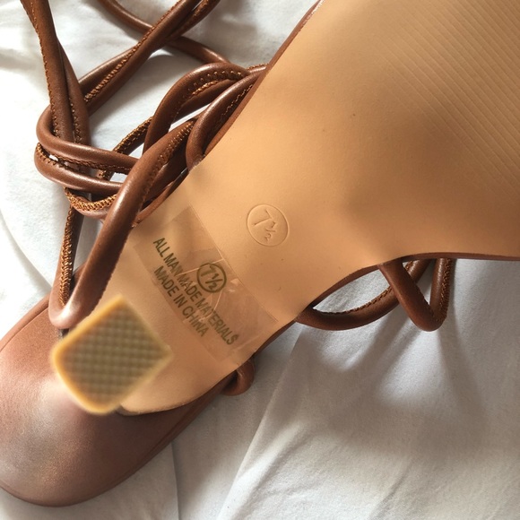 MISS LOLA LACE UP HEELS - Picture 3 of 7